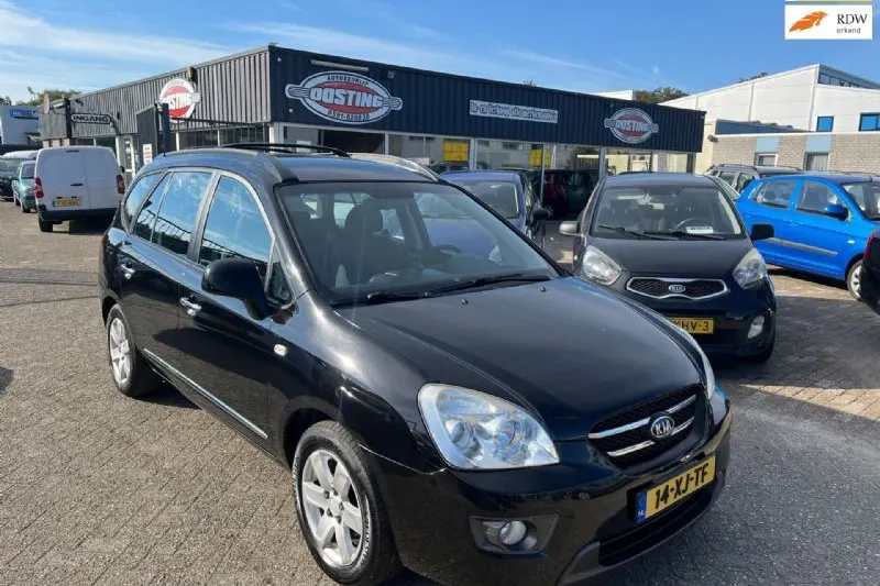 Kia Carens (2007)