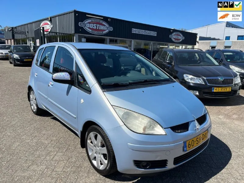 Mitsubishi Colt (2006) — foto 1