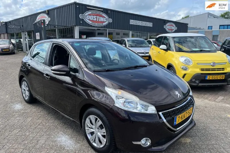 Peugeot 208 (2013)