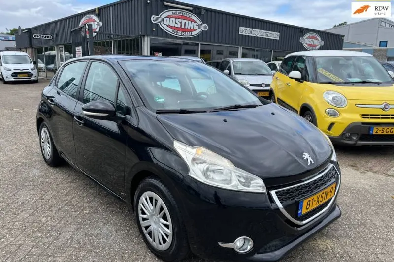 Peugeot 208 (2012)