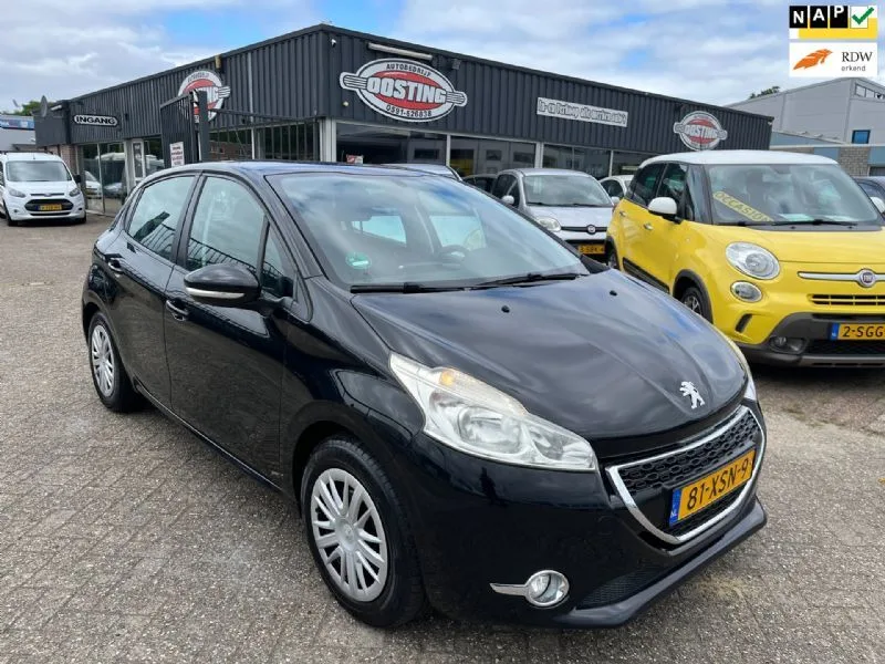 Peugeot 208 (2012) — foto 1