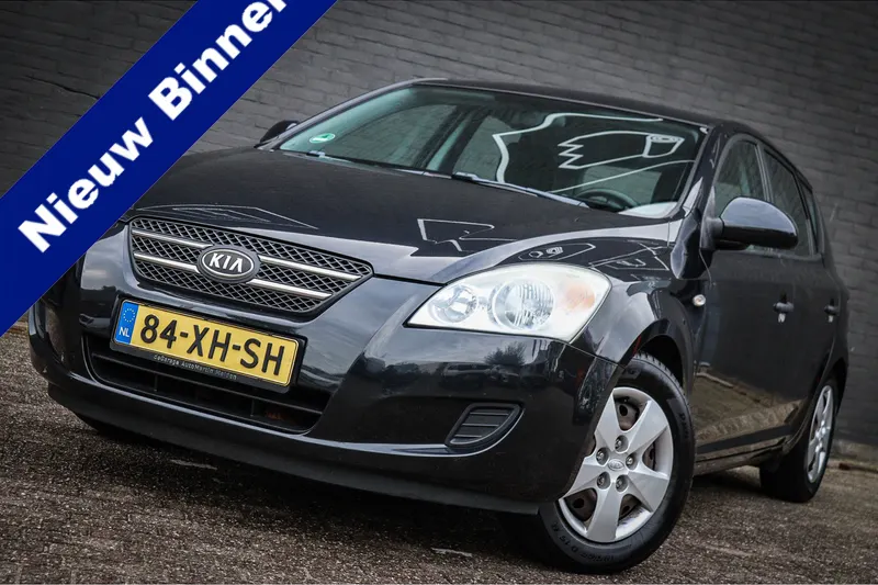 Kia Ceed (2007)