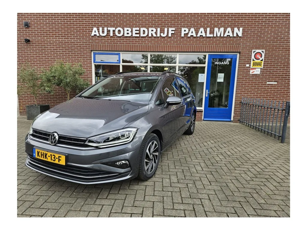 Volkswagen Golf Sportsvan (2018) — foto 1