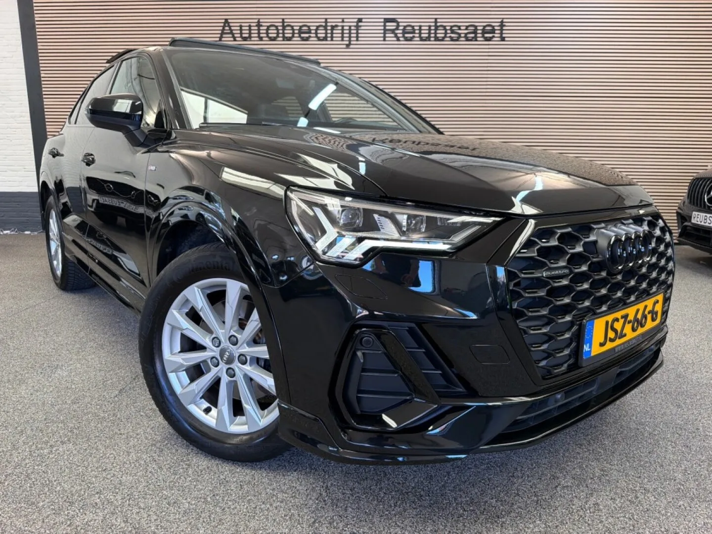 Audi Q3 (2019) — foto 1