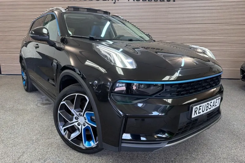 Lynk & Co 01 (2022)