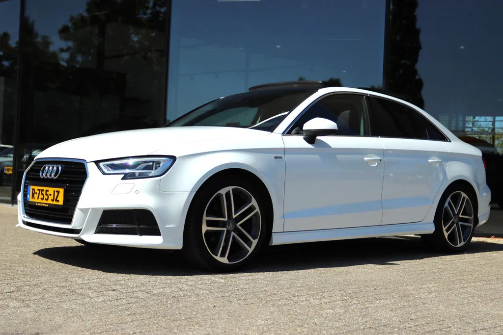 Audi A3 (2017) — foto 1