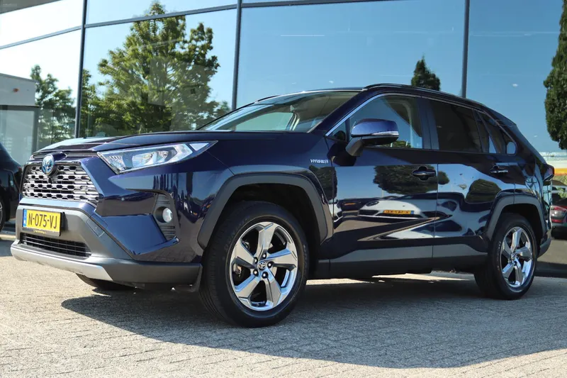 Toyota RAV4 (2022)