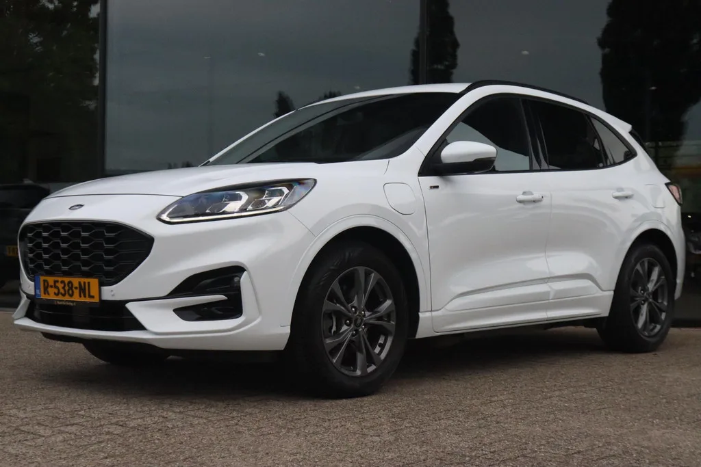 Ford Kuga (2020) — foto 1