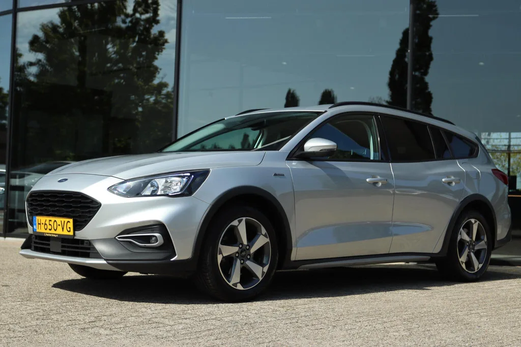 Ford Focus (2020) — foto 1
