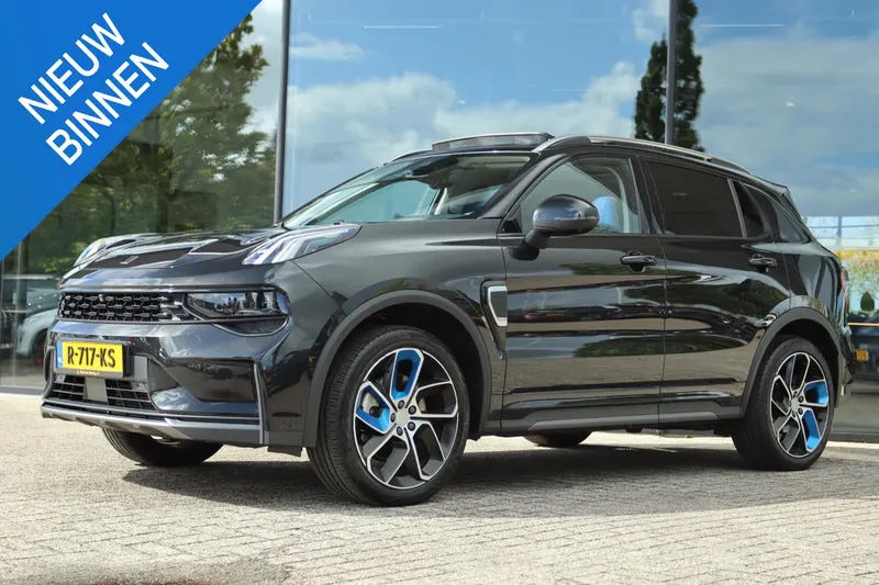 Lynk & Co 01 (2022)