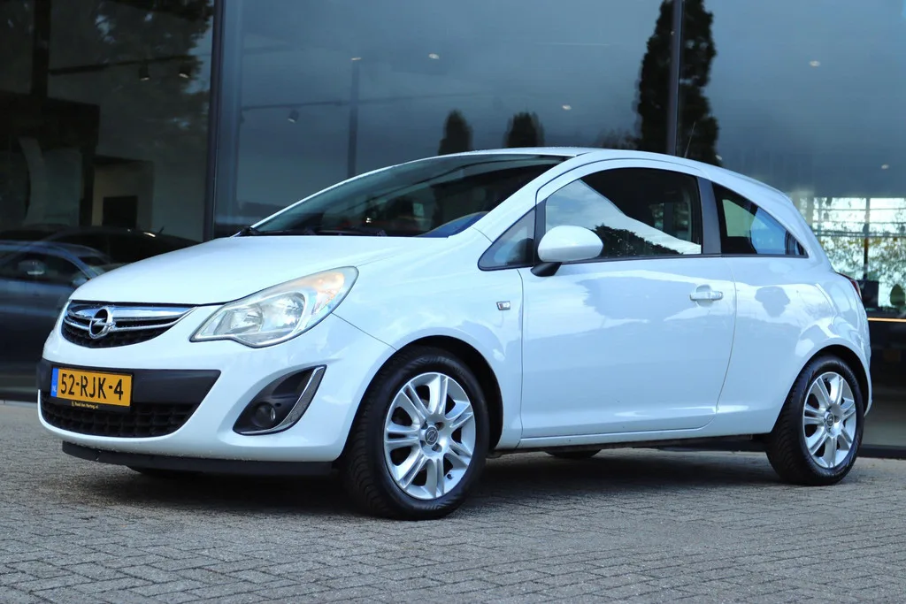Opel Corsa (2011) — foto 1