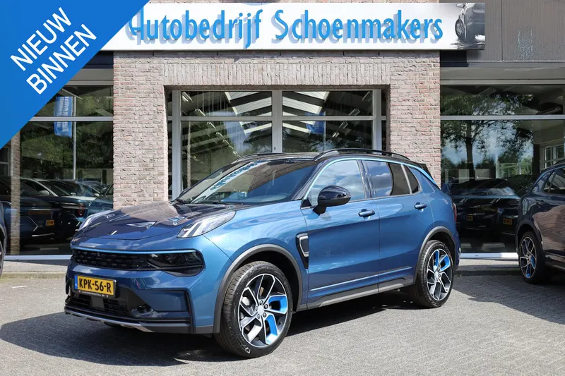 Lynk & Co 01 (2023)