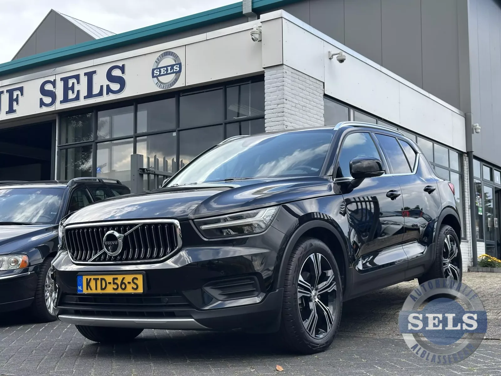 Volvo XC40 (2022) — foto 1