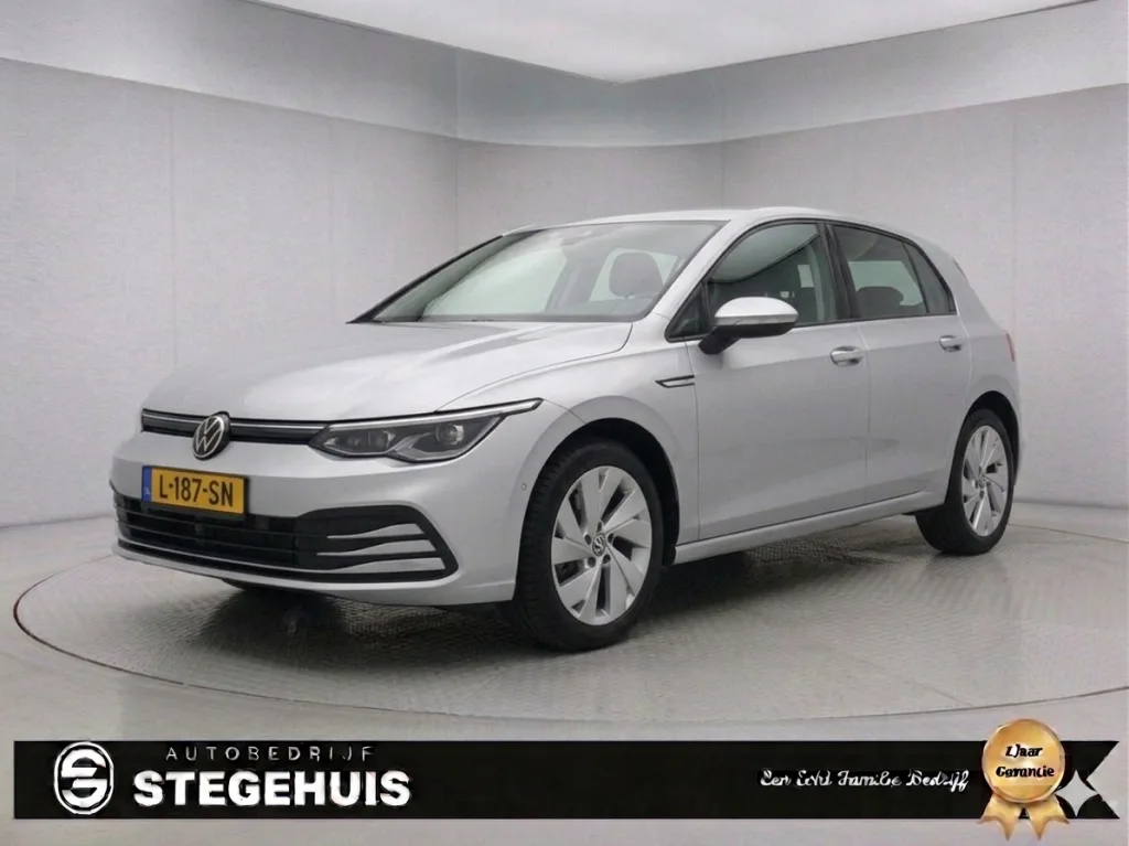 Volkswagen Golf (2020) — foto 1