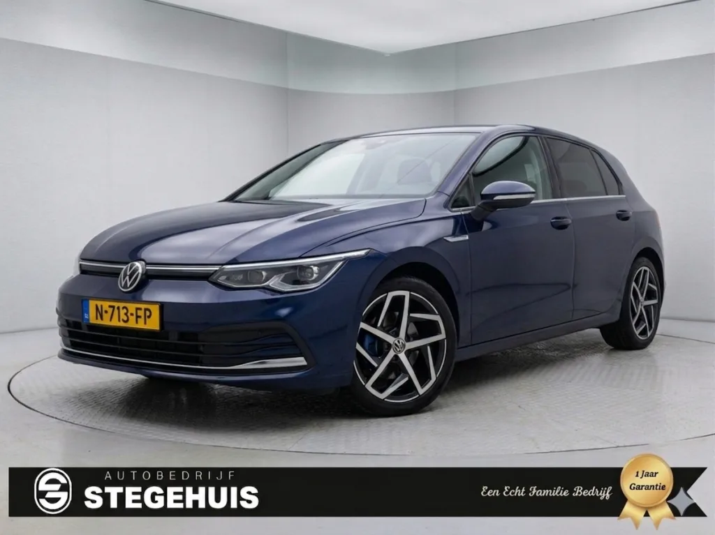 Volkswagen Golf (2021) — foto 1