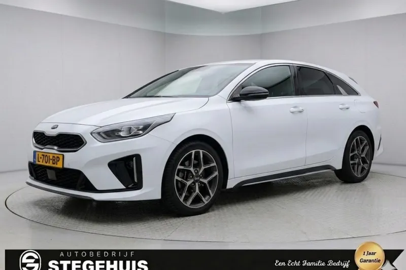 Kia ProCeed (2021)