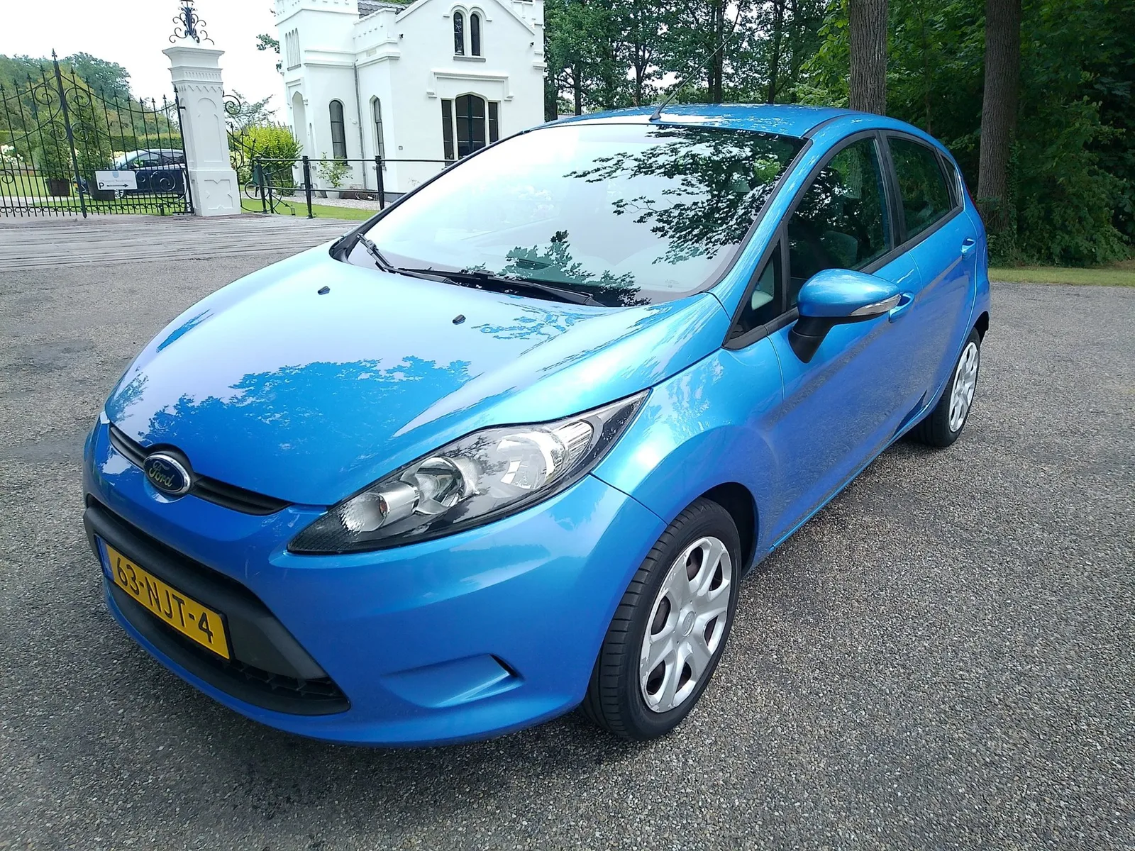 Ford Fiesta (2010) — foto 1