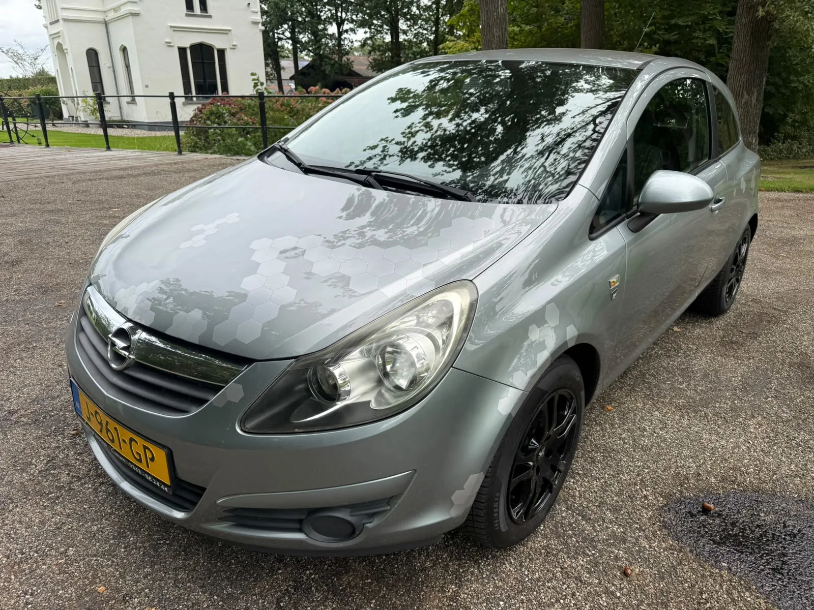 Opel Corsa (2010) — foto 1