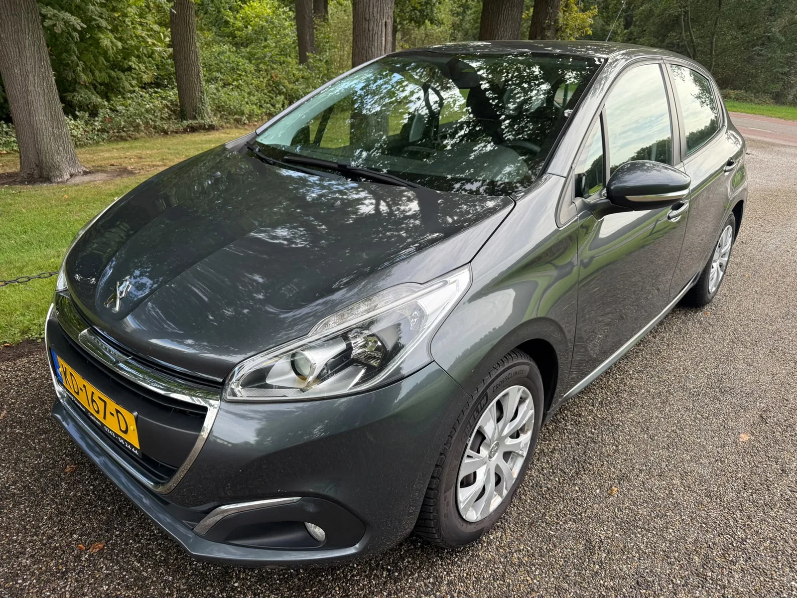 Peugeot 208 (2016) — foto 1