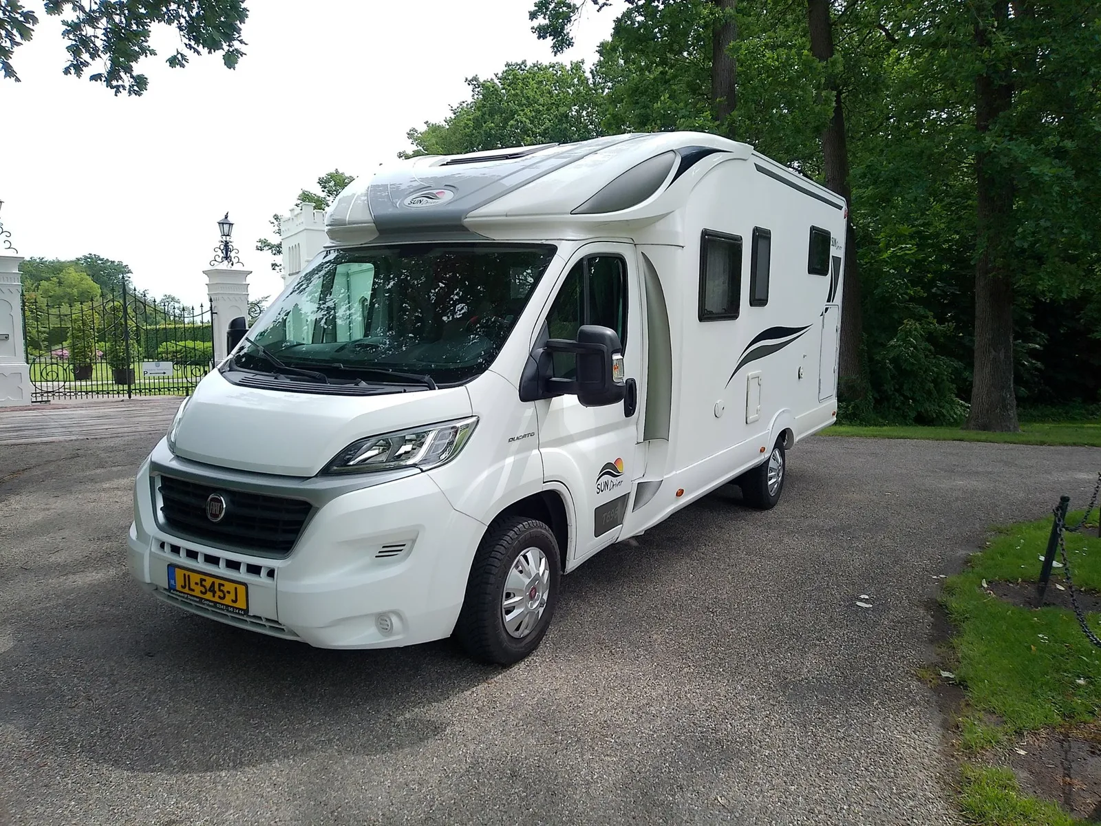 P.L.A. Camper  (2016) — foto 1