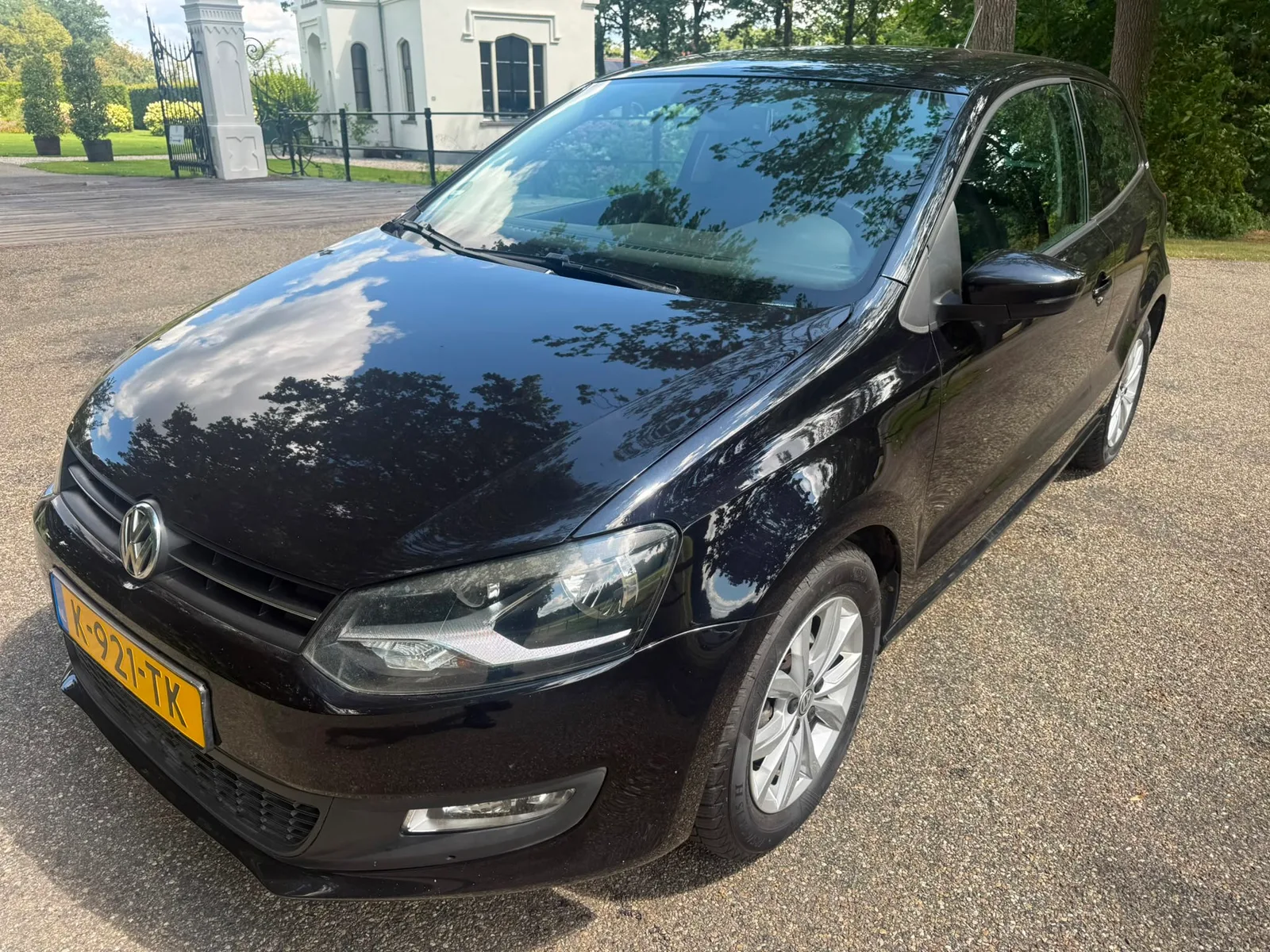 Volkswagen Polo (2010) — foto 1
