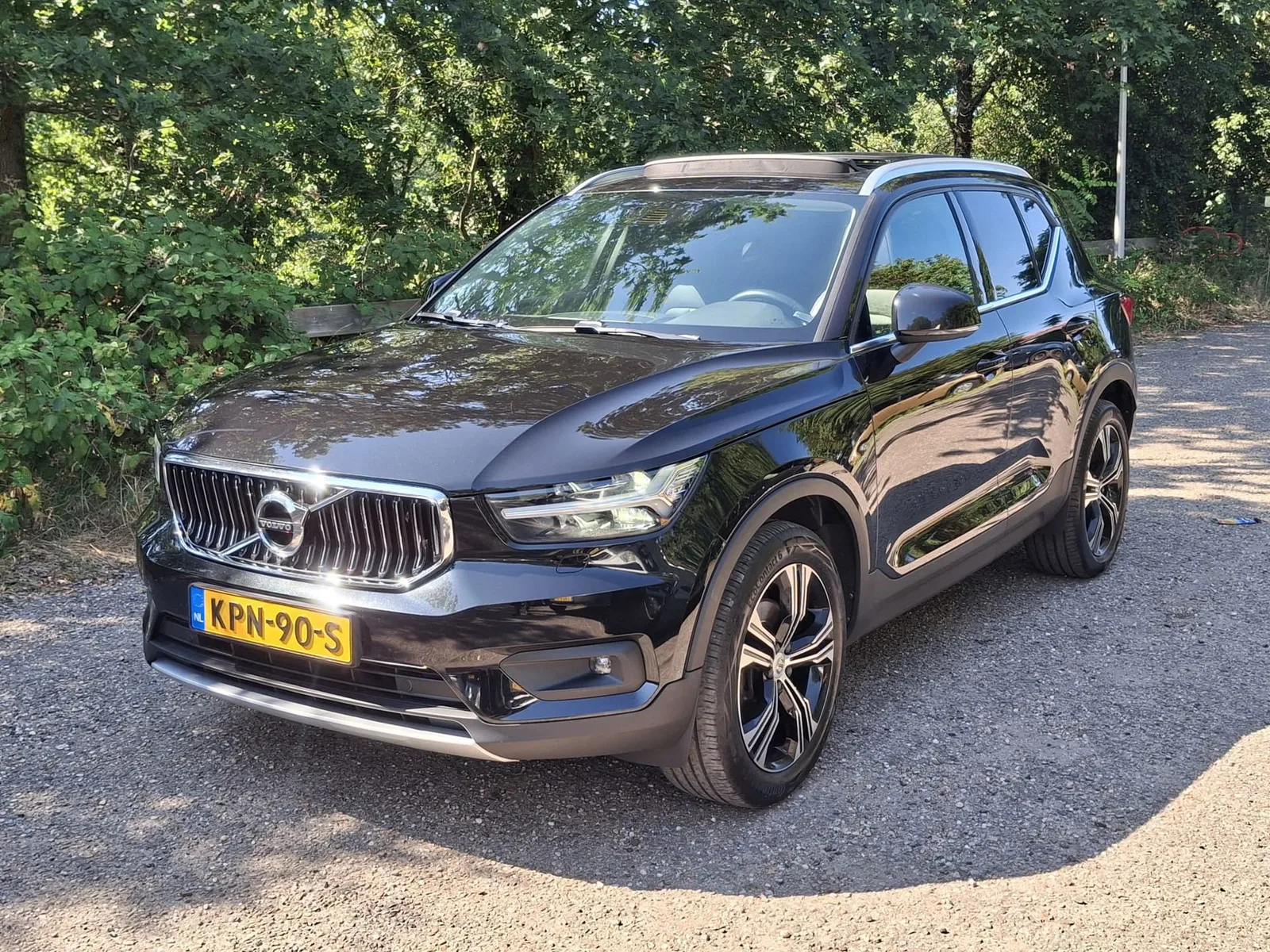 Volvo XC40 (2020) — foto 1