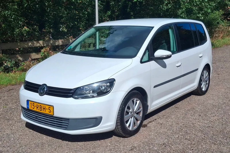Volkswagen Touran (2011)