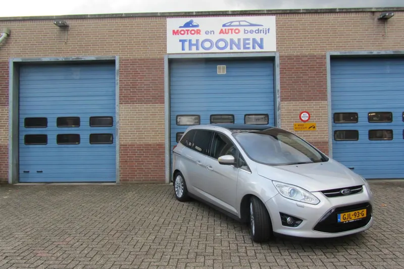 Ford Grand C-Max (2011)