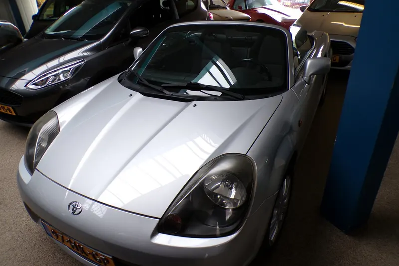 Toyota MR 2 (2001)