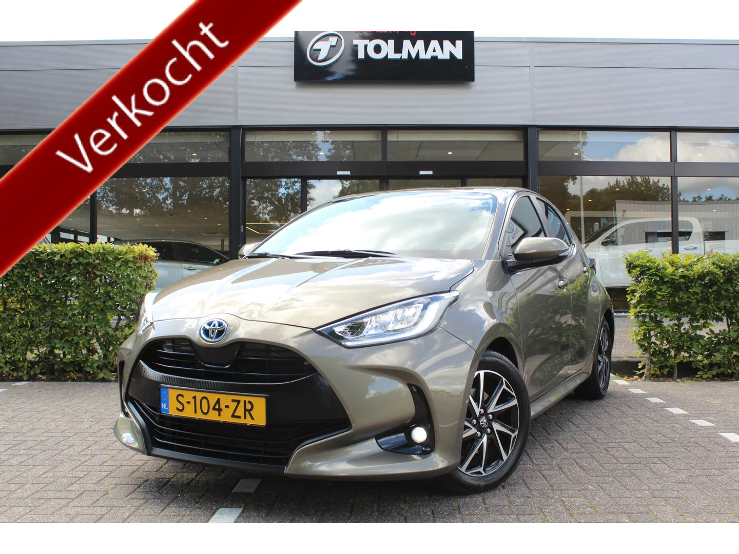 Toyota Yaris (2023) — foto 1