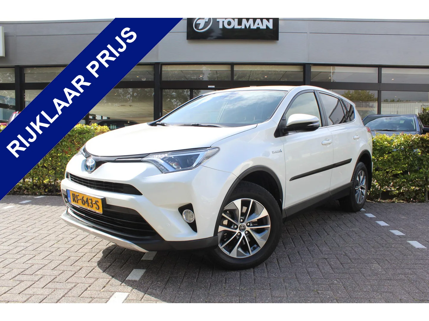 Toyota RAV4 (2017) — foto 1