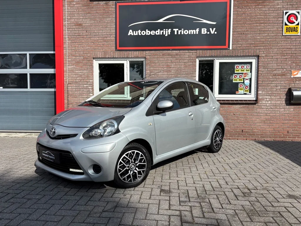 Toyota Aygo (2012) — foto 1