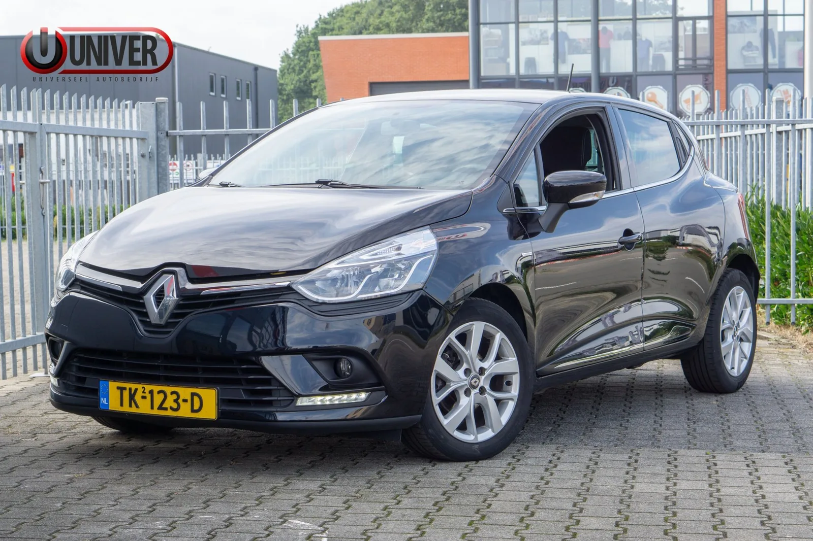 Renault Clio (2018) — foto 1
