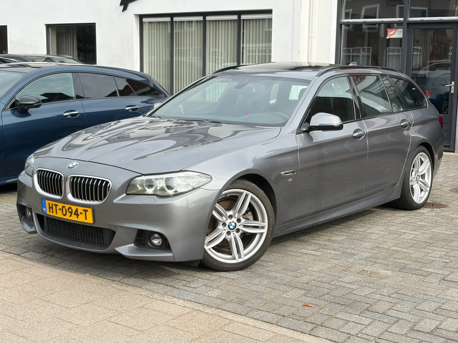 BMW 5-Serie (2016) — foto 1