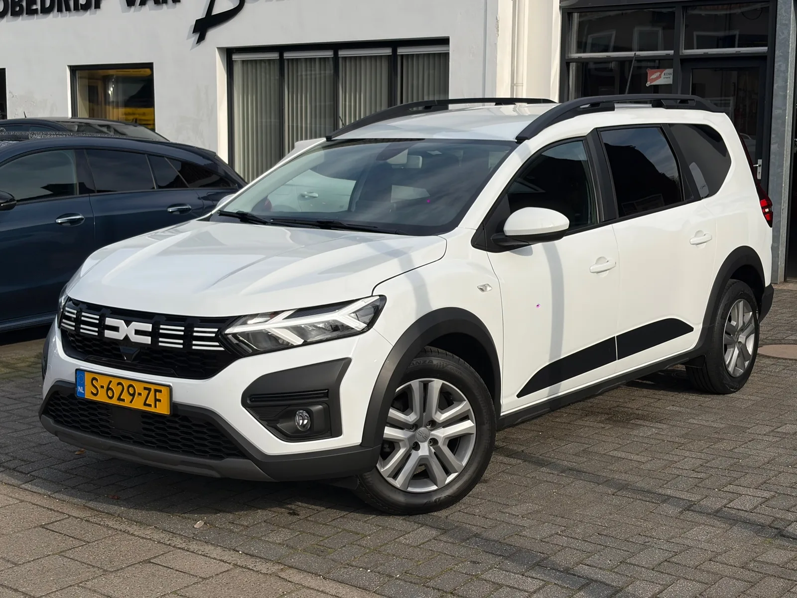Dacia Jogger (2023) — foto 1