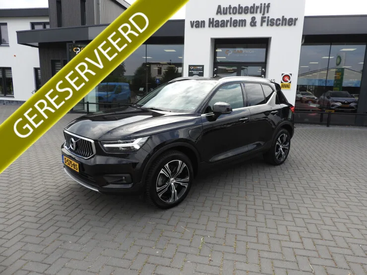 Volvo XC40 (2022) — foto 1