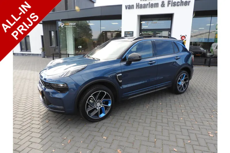 Lynk & Co 01 (2025)