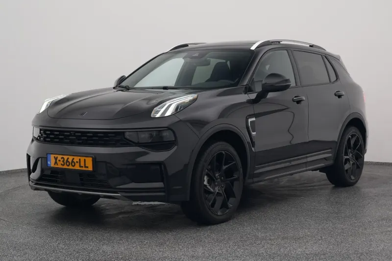 Lynk & Co 01 (2023)