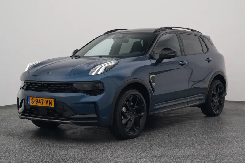 Lynk & Co 01 (2023)