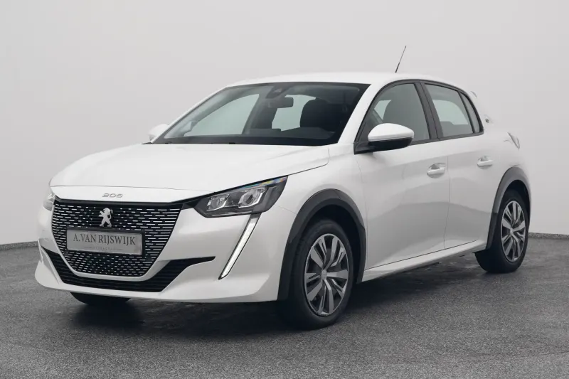 Peugeot e-208 (2021)