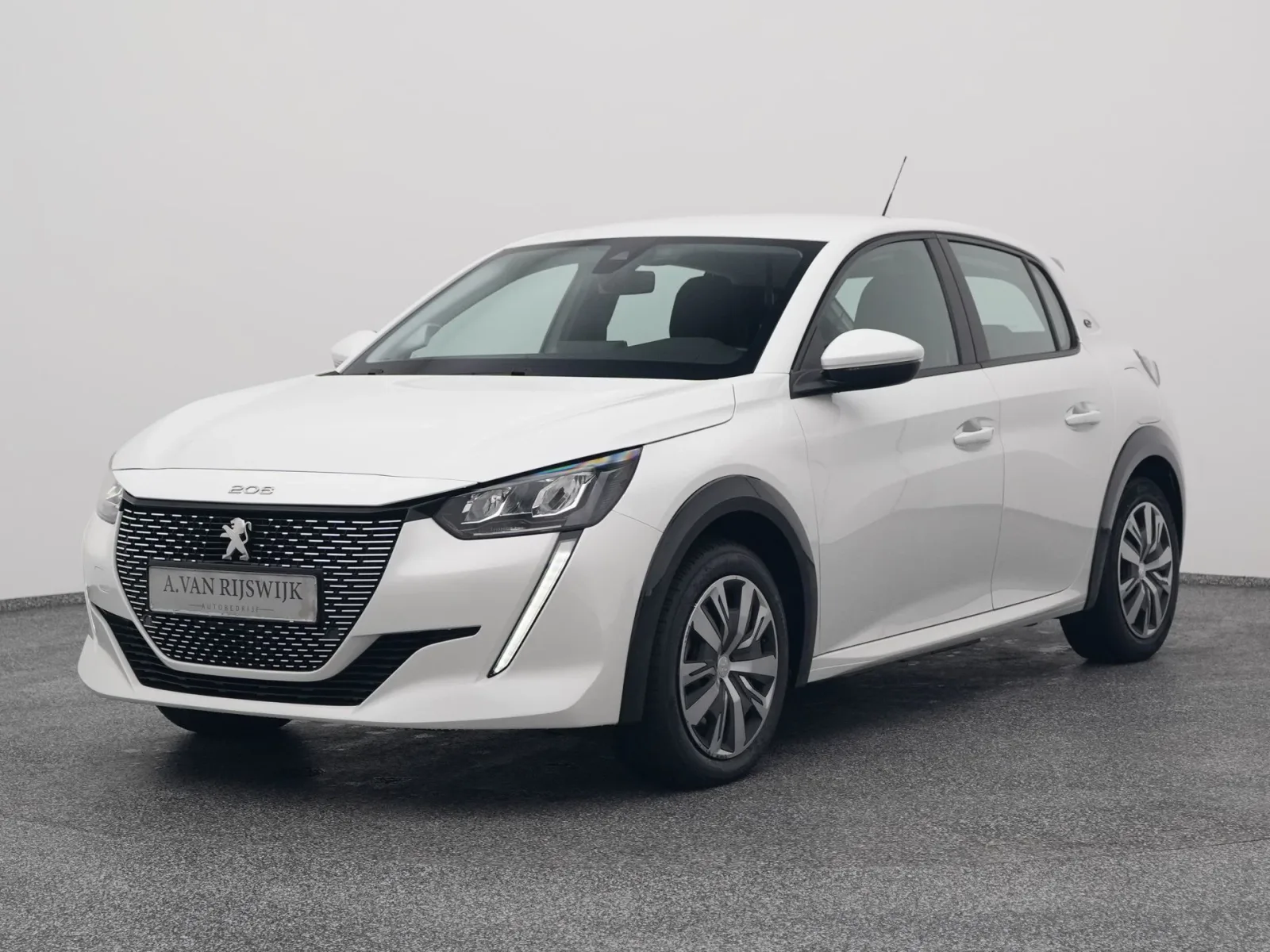 Peugeot e-208 (2021) — foto 1