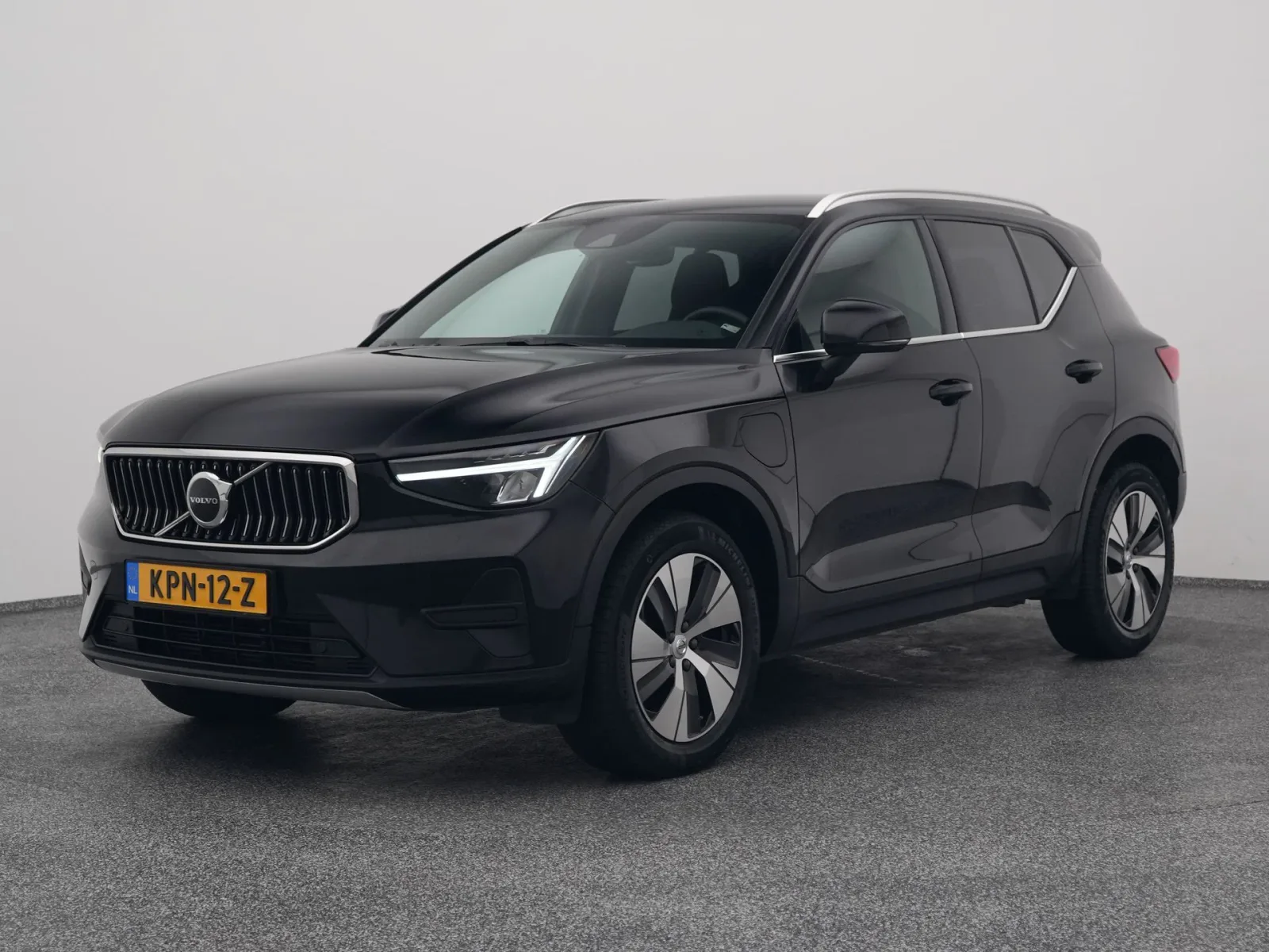 Volvo XC40 (2022) — foto 1