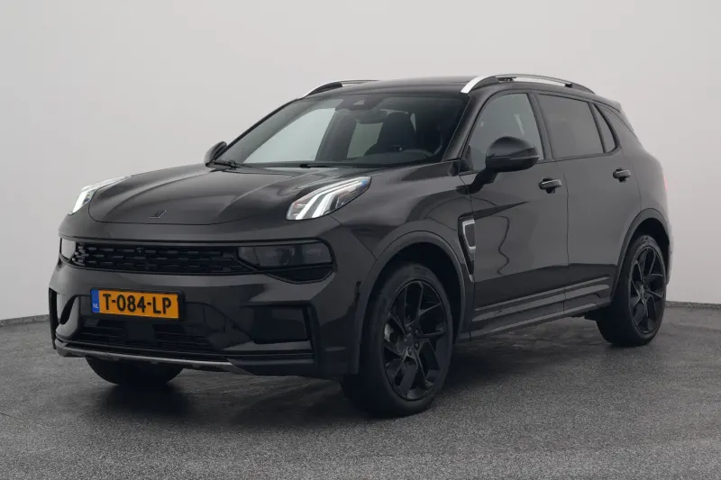 Lynk & Co 01 (2023)