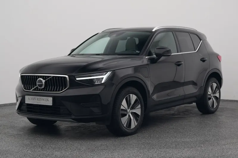 Volvo XC40 (2023)