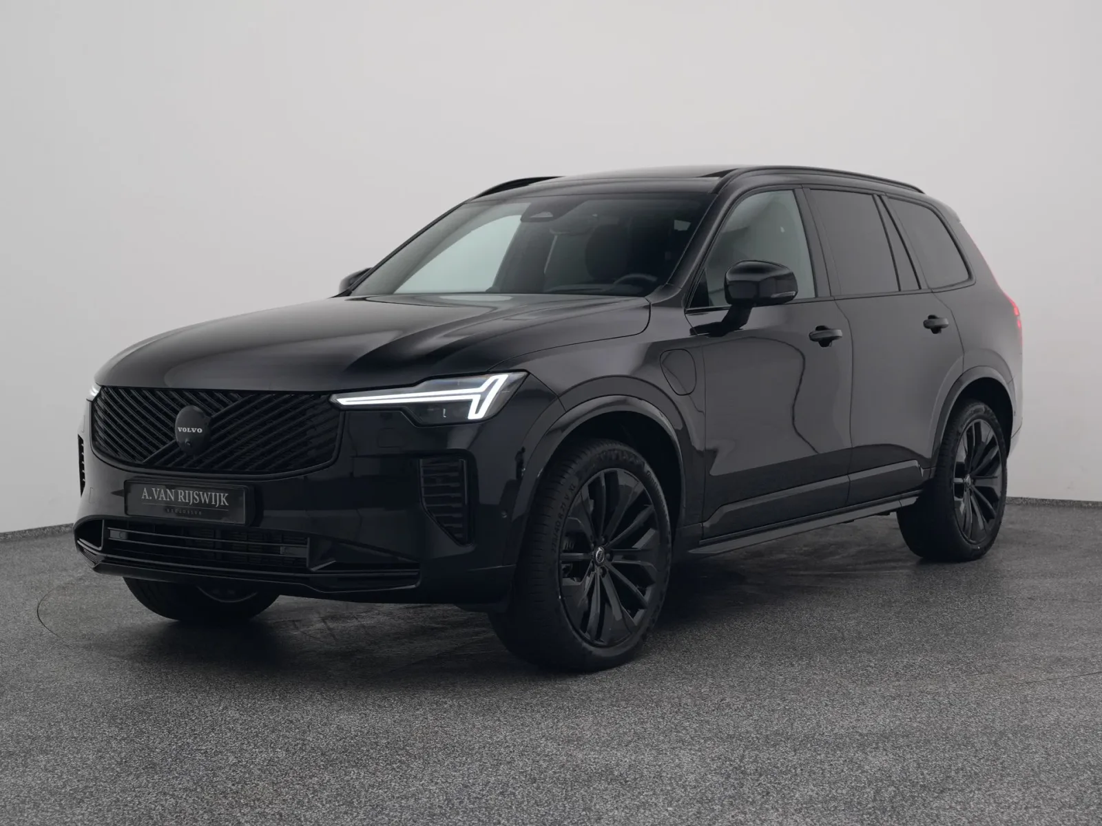 Volvo XC90 (2026) — foto 1