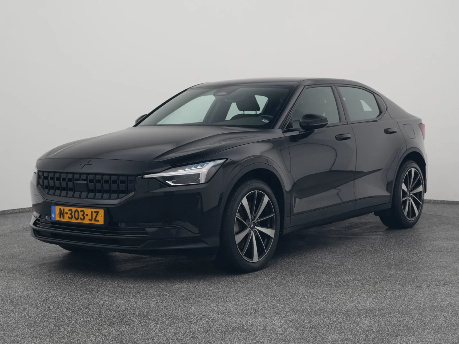 Polestar 2 (2021) — foto 1
