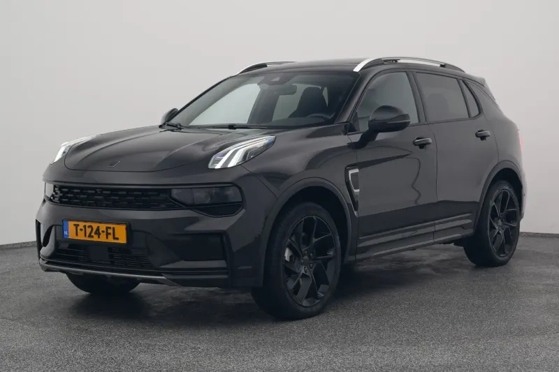 Lynk & Co 01 (2023)
