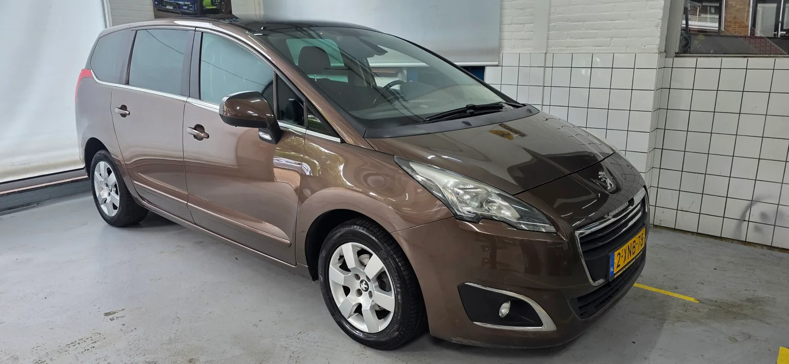 Peugeot 5008 (2014) — foto 1