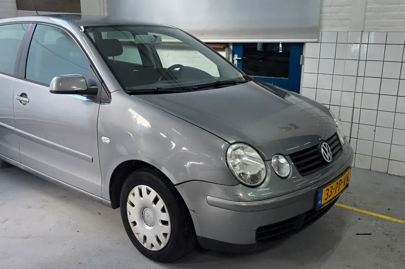 Volkswagen Polo (2004)