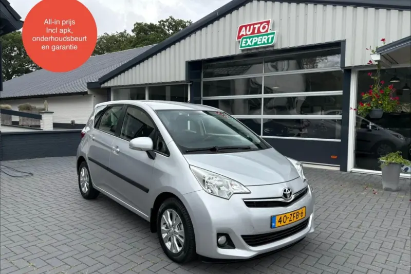 Toyota Verso S (2012)